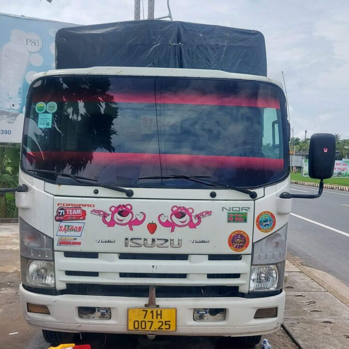 Film chống chói kính lái xe tải NQR