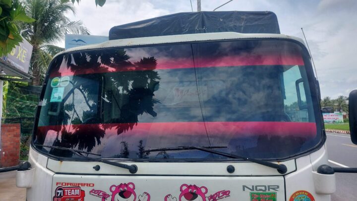 Film 2 mí ( kính lái )