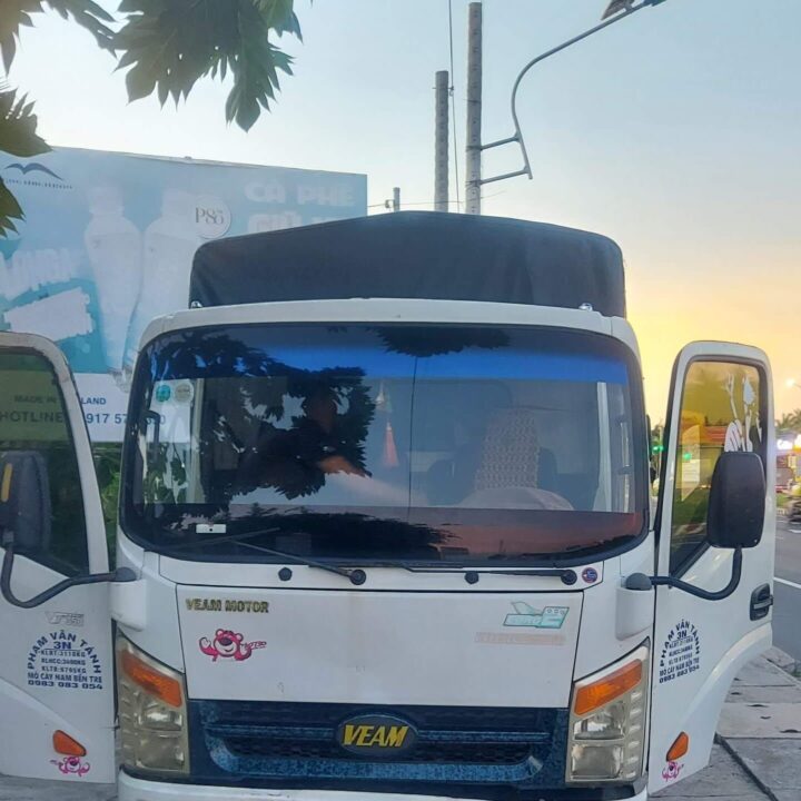 Film chống chói xe tải VEAM